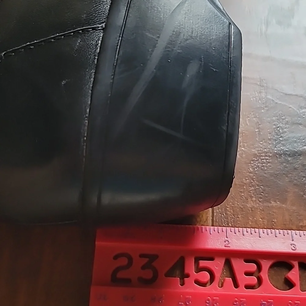 Clark's May Marigold 9M black leather loafer slipon comfy streetwear